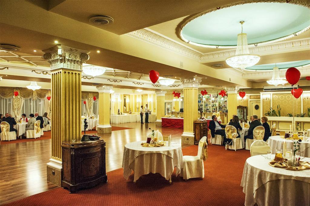 Spa Hotel Gloria Przemyśl Exterior foto