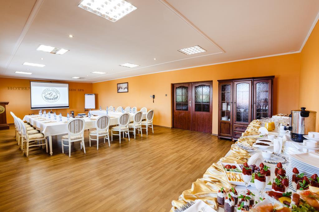 Spa Hotel Gloria Przemyśl Exterior foto